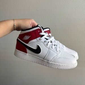 Air Jordan 1 Mid “White Chicago” 7Y 554725-116 White Gym Red Black NEW NO BOX